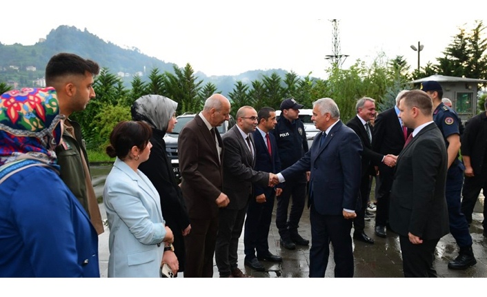 Vali Aziz Yıldırım Hayrat İlçesini Ziyaret Etti