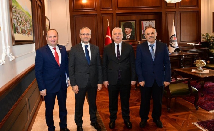 Prof.Dr.Aksoy Vali Yıldırım’ı ziyaret etti.