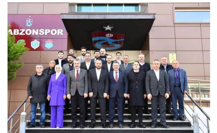 AKP’liler Trabzonspor’u ziyaret ettiler.