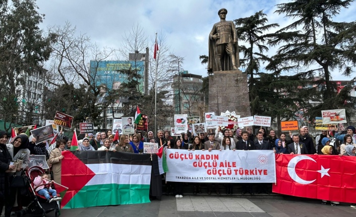 8 Mart Kadınlar Günü Atatürk alanında Kutlanıyor