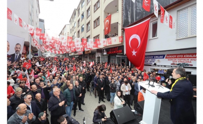 Yeniden Refah Partisi Genel başkanı Fatih Erbakan Arsin’de