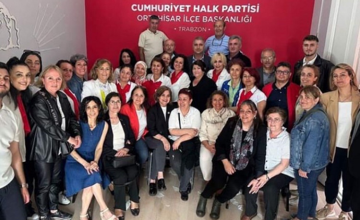 CHP’li Güler kadın kolları başkanlığına seçildi.