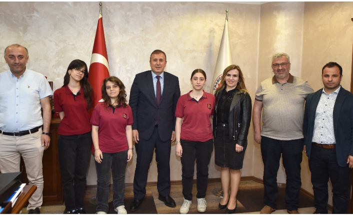 Lise öğrencileri projeleriyle Türkiye finaline kaldı