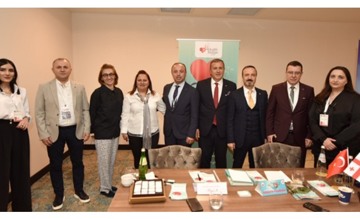 Trabzon sağlık sektörü temsilcileri Tiflis’te ikili iş görüşmeleri gerçekleştirdi, yeni iş birliklerine imza attı