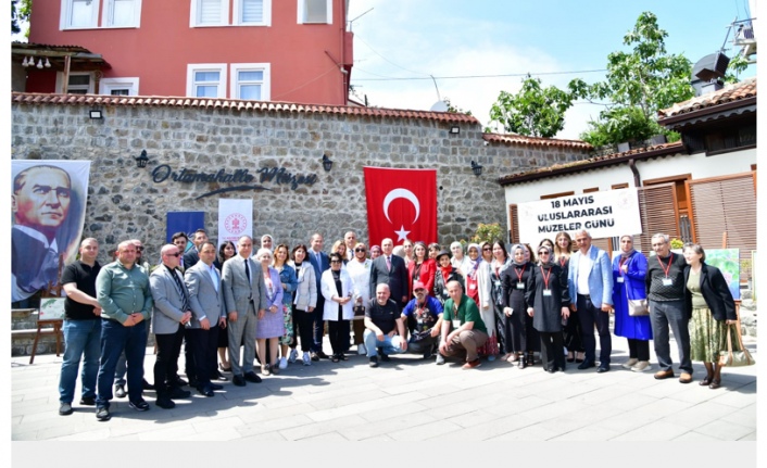 Vali Aziz Yıldırım ve Eşi Uluslararası Müzeler Günü Dolayısıyla Düzenlenen Programa Katıldı