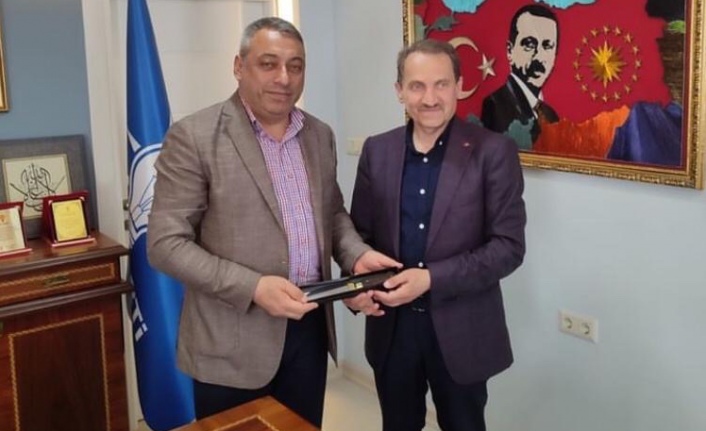 Eski Genel müdür Atalay başkan Çebi’yi ziyaret etti.