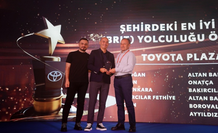 Toyota Plaza Ayyıldız Yüksek Satış Performansıyla Ödülün Sahibi Oldu