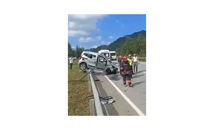 Of-Çaykara yolunda trafik kazası 1.Ölü.