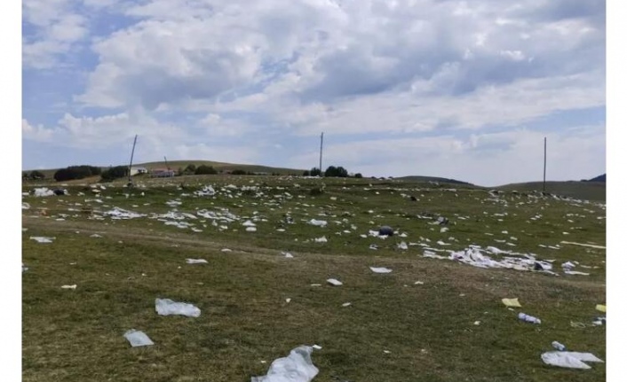 Şenlikler Sonrası Bırakılan Çöpler Tepki Çekti