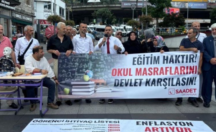 SP-AKP il Binası Önünde İktidarı uyardı.