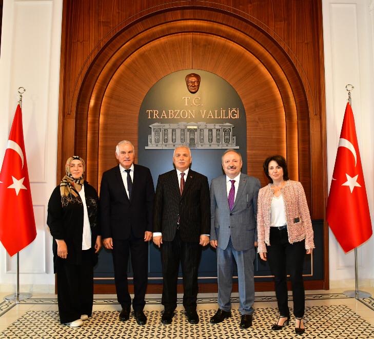 Vali Yıldırım’ı Paris’ten ziyaret