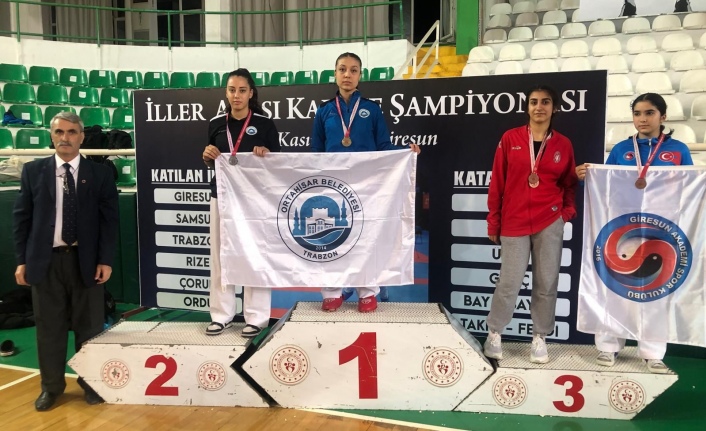 Ortahisar Belediyesi Karate Takımı, şampiyon oldu