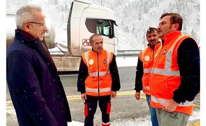 Bakan Uraloğlu Zigana’nın Zirvesinde.