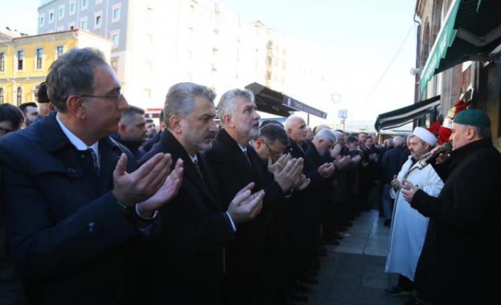 Dr.Günnar’ın annesi Ayşe Günnar Hakka Yürüdü.