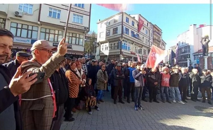 Emekliler İktidarı protesto ettiler