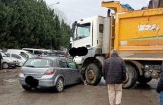 Sanayii’de Trafik Kazası 6 yaralı.