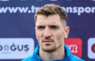 Thomas Meunier basın mensuplarının sorularını...