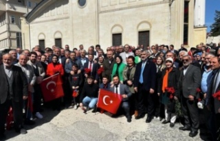 AKP’liler Yomra’da yürüdüler.