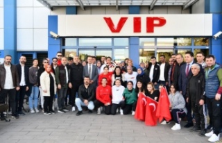 AVRUPA ŞAMPİYONU HAVVANUR’A MEMLEKETİ TRABZON’DA...