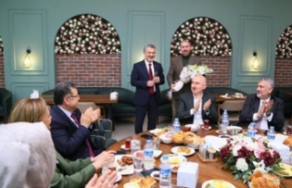 Ak Parti İl Başkanlığında iftar yemeği