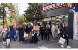 Atatürk alanında küçük çaplı protesto.