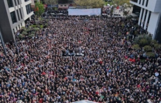 Başkan İmamoğlu mahşeri kalabalığa konuştu