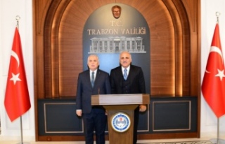 Trabzon Büyükşehir Belediye Başkanı Murat Zorluoğlu...