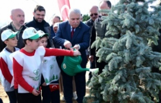 Vali Aziz Yıldırım, Trabzon Valiliği Hatıra Ormanı’nın...