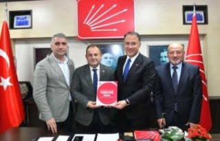 Başkan Çalık Trabzon CHP il başkanlığını ziyaret...