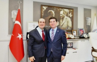 Başkan Canalioğlu Başkan Kaya’yı ziyaret etti.