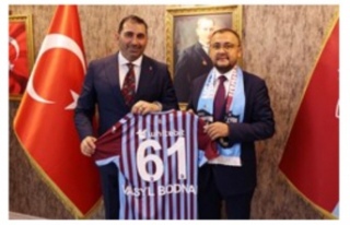 Büyükelçi Bodnar Trabzonspor’da.