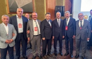 Bakan Uraloğlu Belediye başkanı ile bir araya geldi.