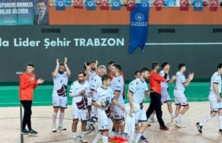 TRABZON FIRTINASI HENTBOL SAHASINDA ESTİ