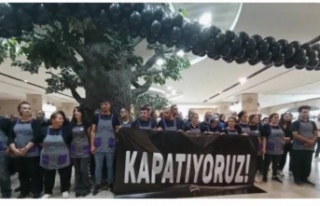 AVM’de İlginç Protesto ''Kapatıyoruz''