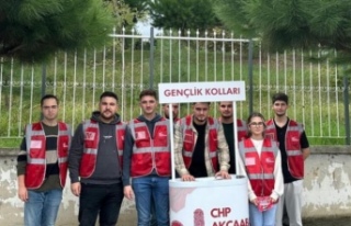 CHP Akçaabat Gençlik Kolları üye standı kurdular