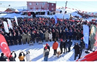 Sis dağı şenlikleri yapıldı.