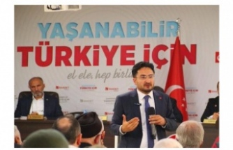 Genel başkan yardımcısı Öztürk AKP’ye çarptı.